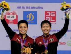 *Kalahkan Ganda Putri Thailand, Apriyani Rahayu dan Siti Fadia Raih Emas Badminton SEA Games